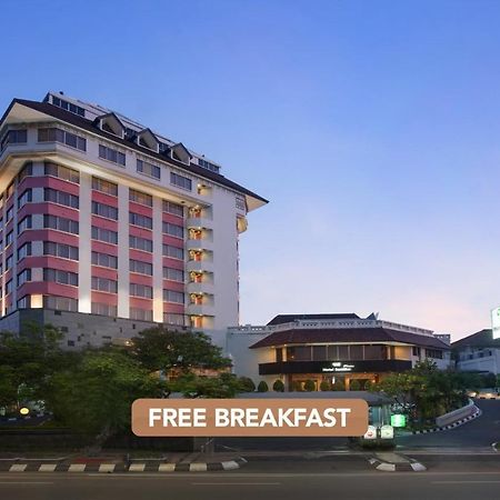 Hotel Santika Premiere Semarang Luaran gambar
