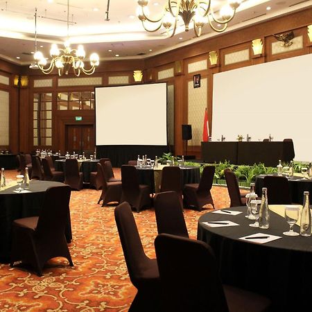 Hotel Santika Premiere Semarang Luaran gambar