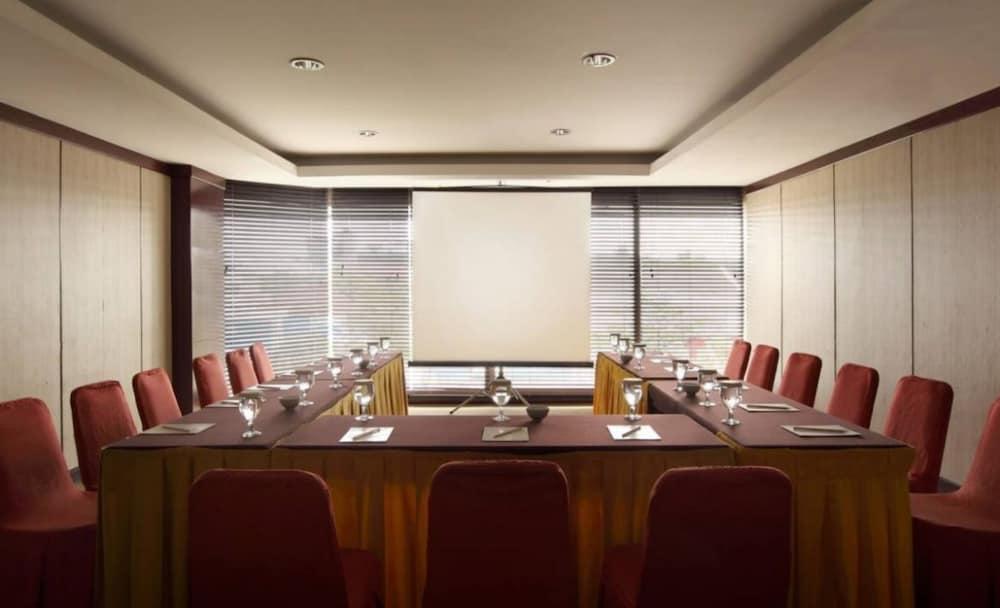 Hotel Santika Premiere Semarang Luaran gambar