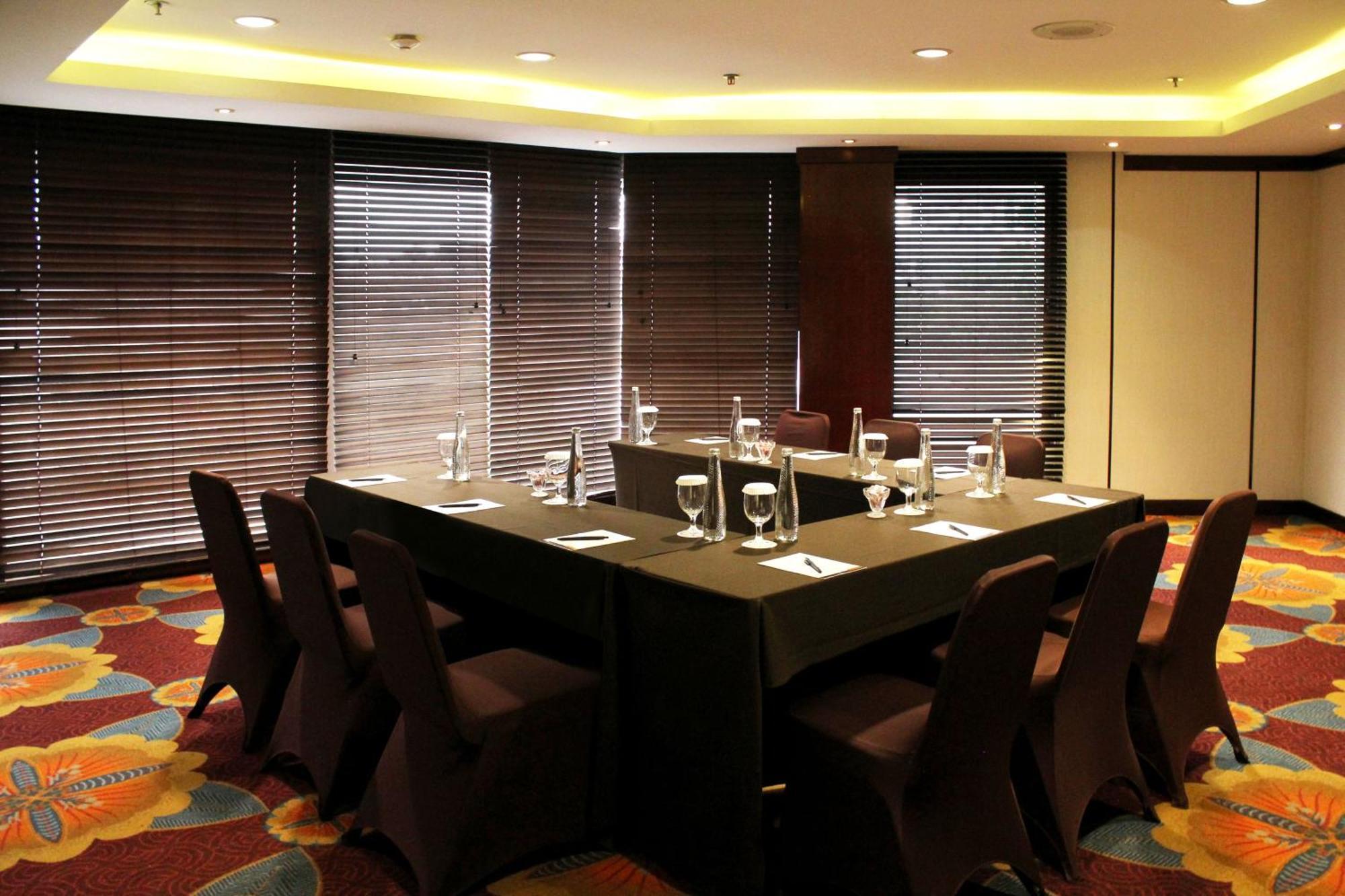 Hotel Santika Premiere Semarang Luaran gambar