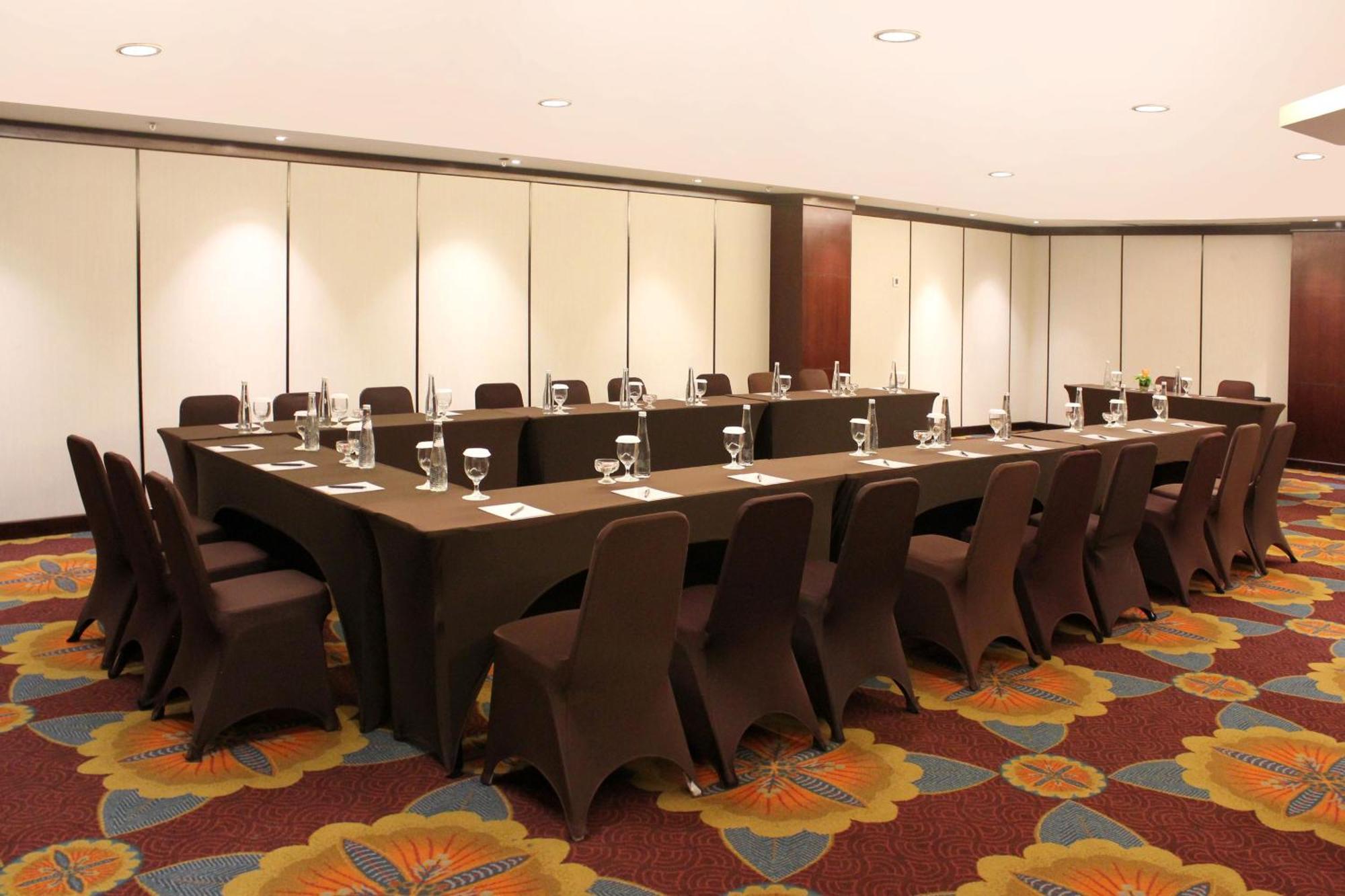 Hotel Santika Premiere Semarang Luaran gambar