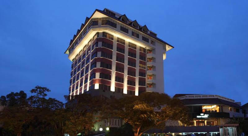 Hotel Santika Premiere Semarang Luaran gambar